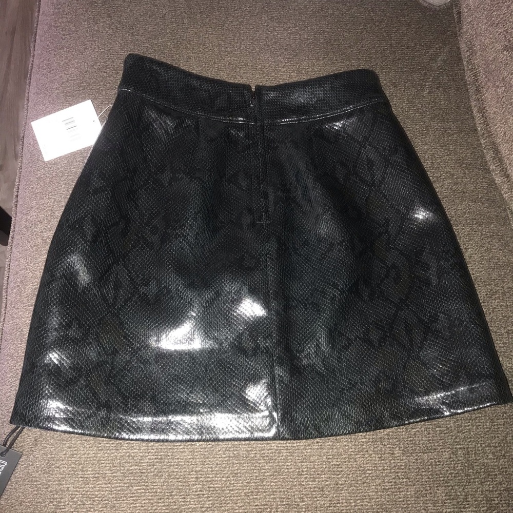 Mini skirt - Picture 8 of 11